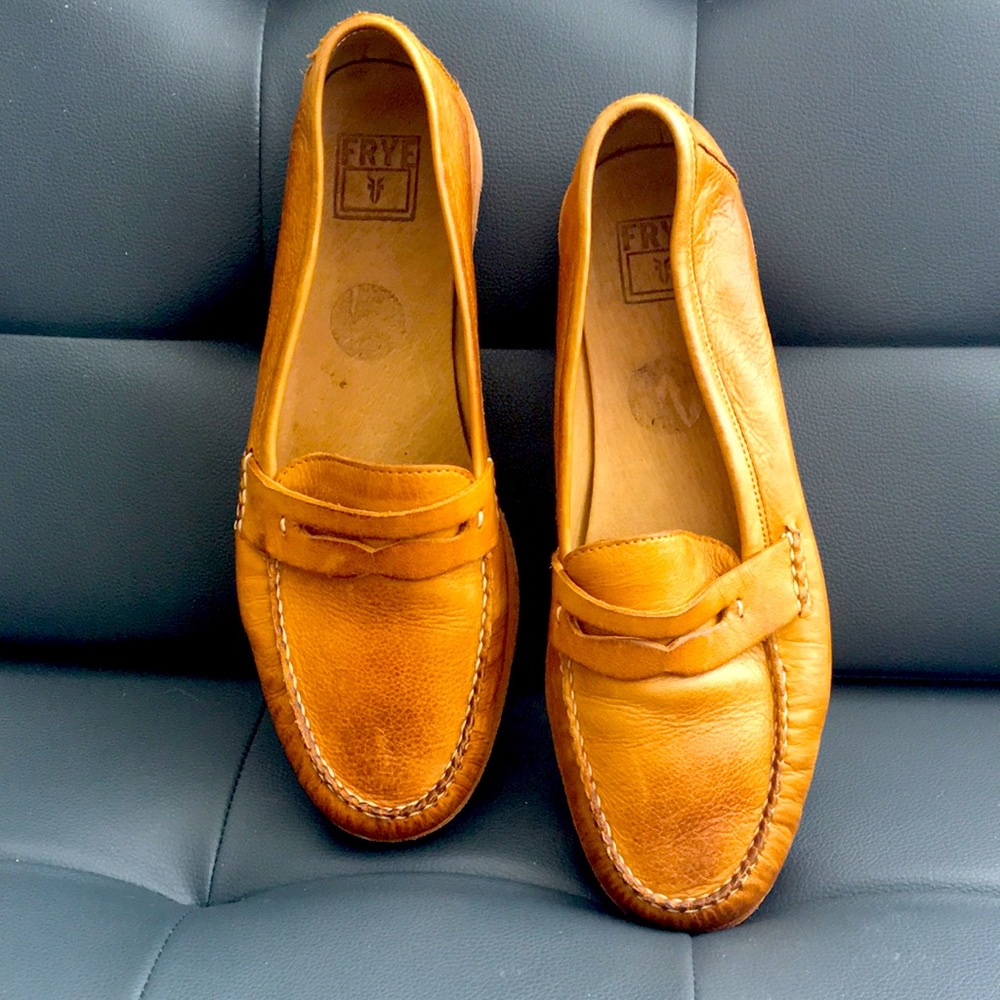 Amazing Frye loafers